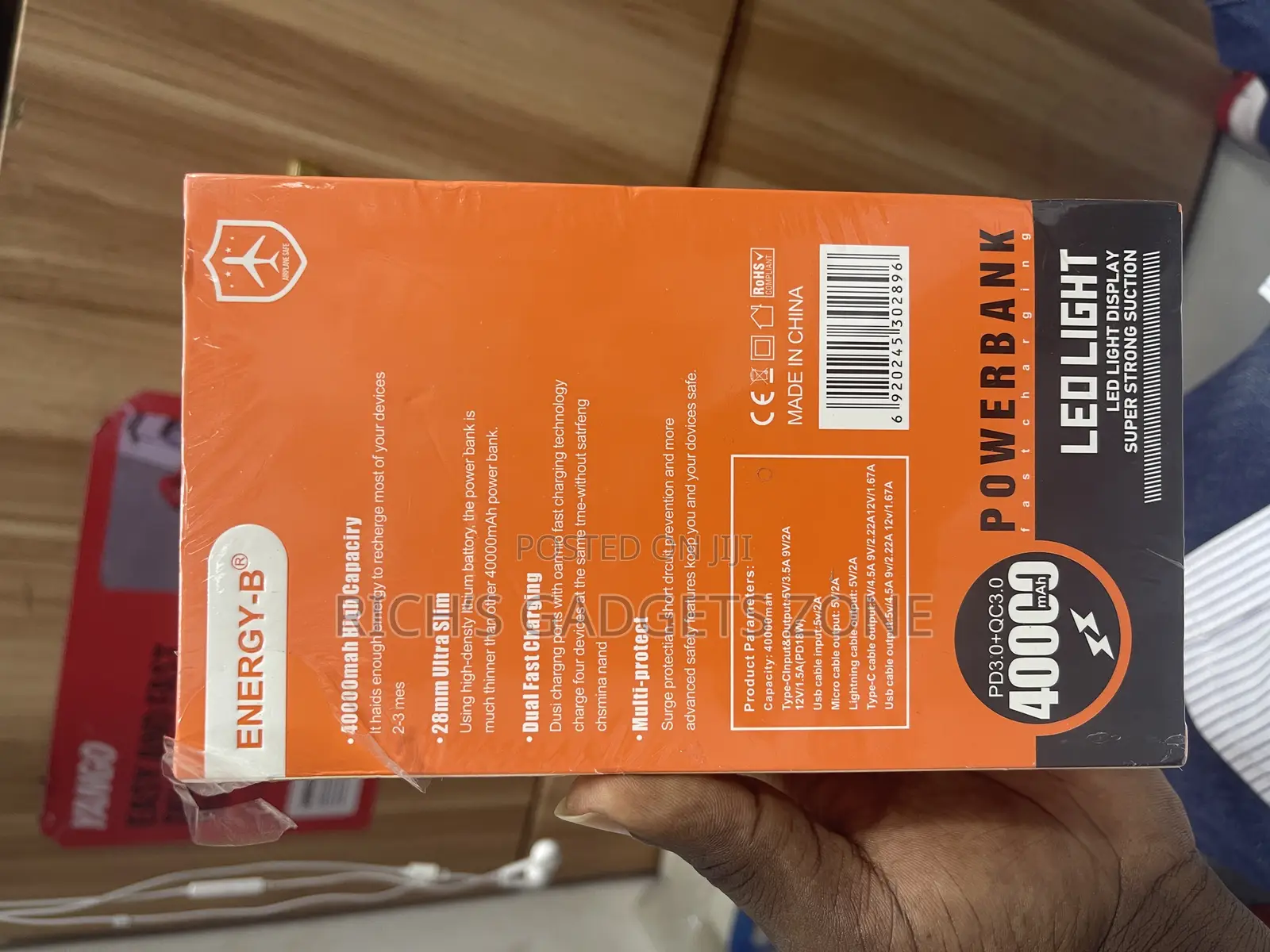 Energy-B P7 Power Bank: 40000mah Ultra-High Capacity