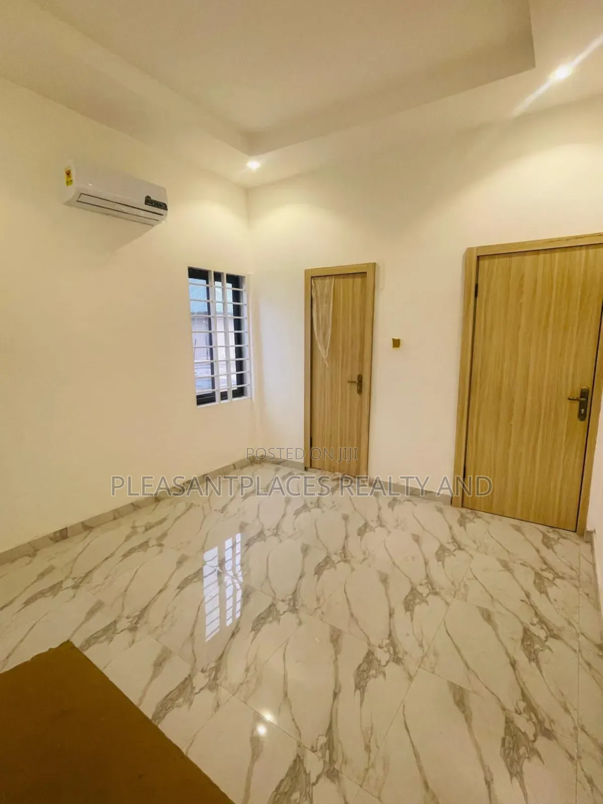 4bdrm House in Pleasantplaces, East Legon for sale