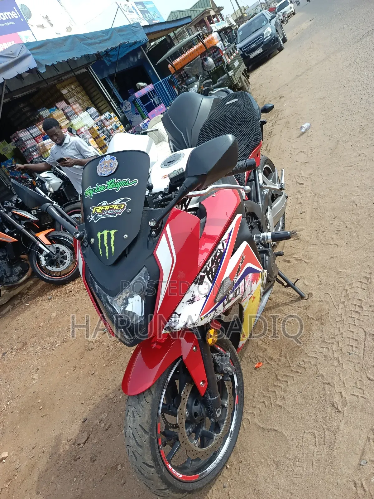 Honda CBR 2023 Red