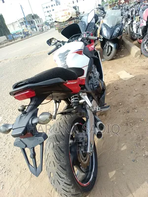 Honda CBR 2023 Red