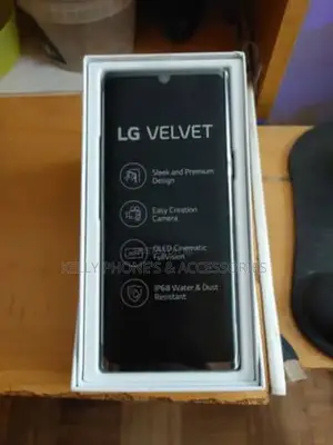 New LG Velvet 128 GB Black
