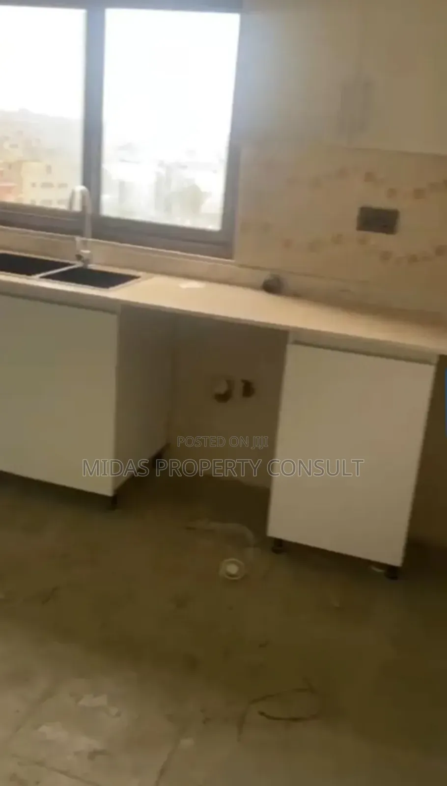 3bdrm Apartment in Abelemkpe for sale
