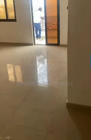 3bdrm Apartment in Abelemkpe for sale