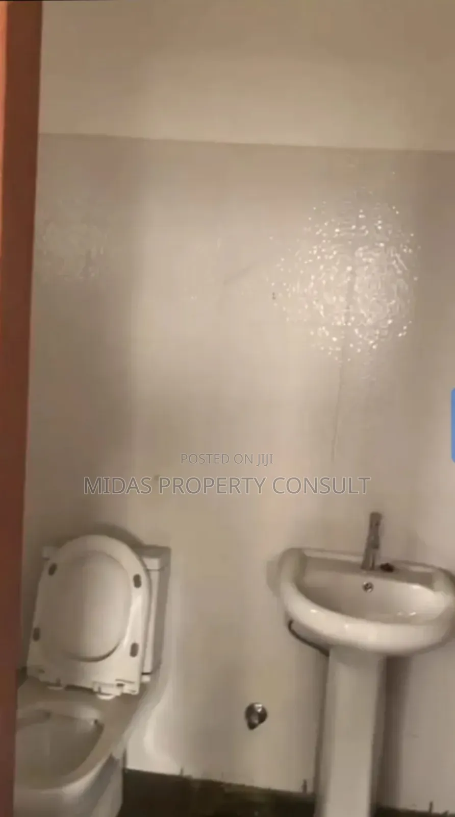 3bdrm Apartment in Abelemkpe for sale