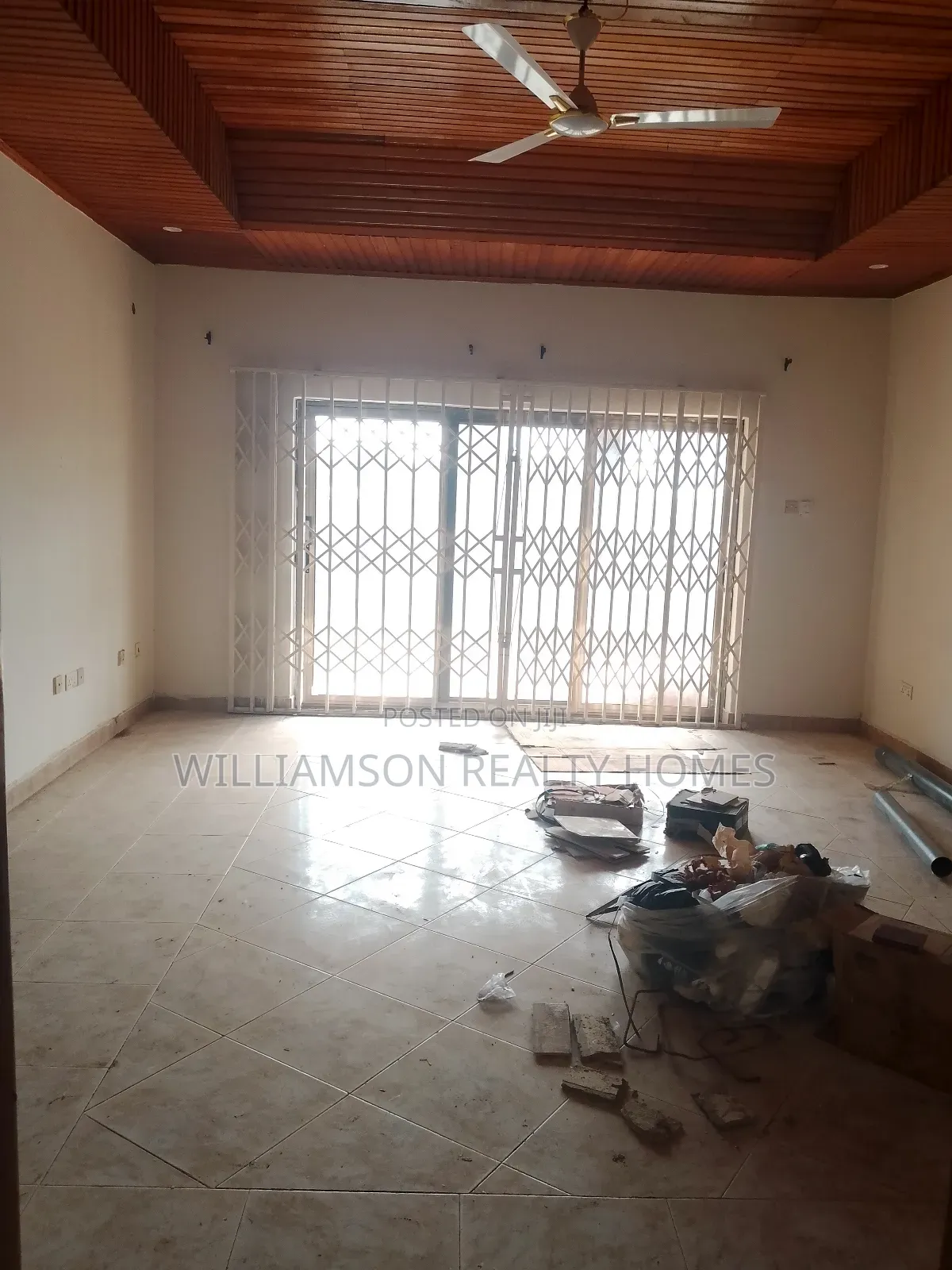 4bdrm House in Community 18 Area, Spintex for rent
