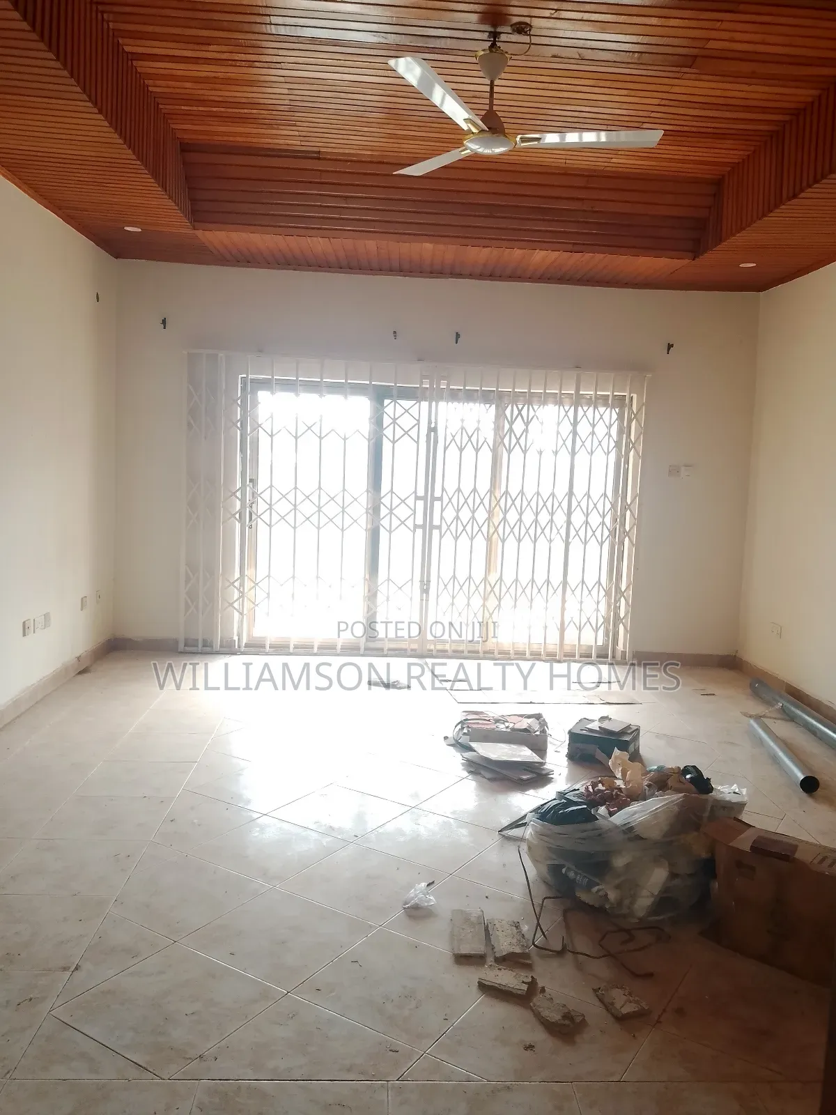 4bdrm House in Community 18 Area, Spintex for rent