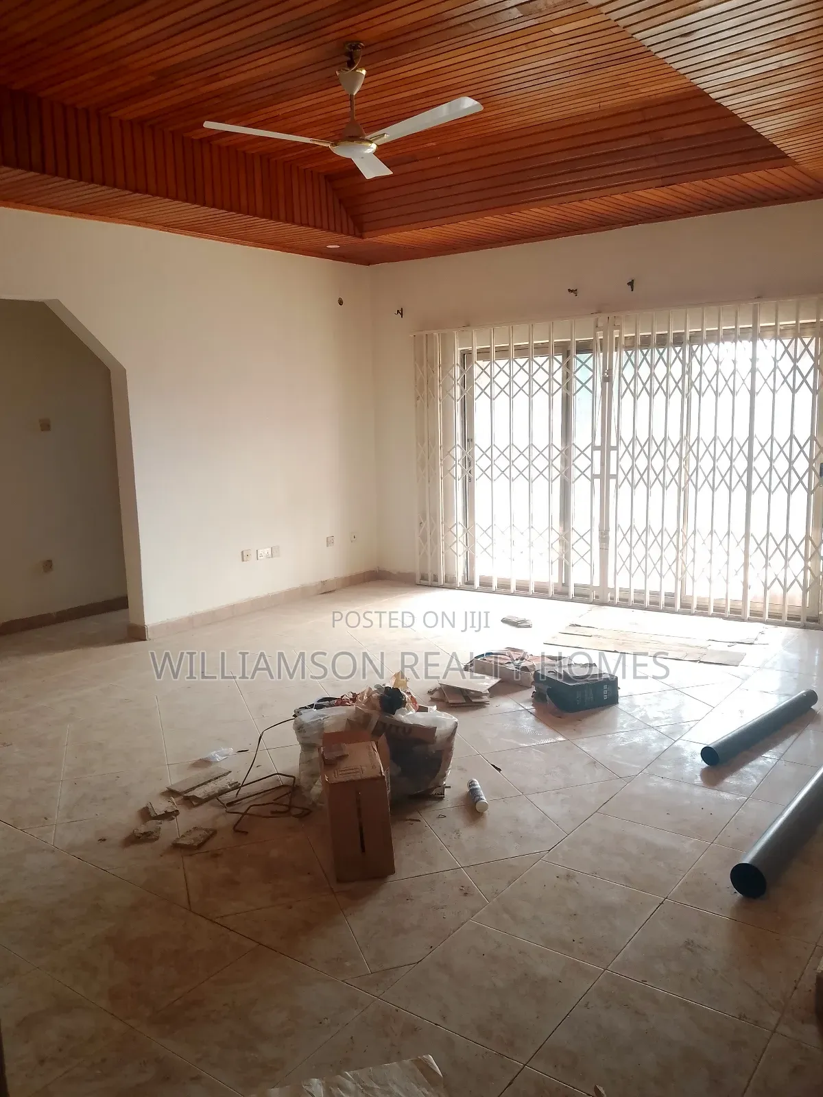 4bdrm House in Community 18 Area, Spintex for rent