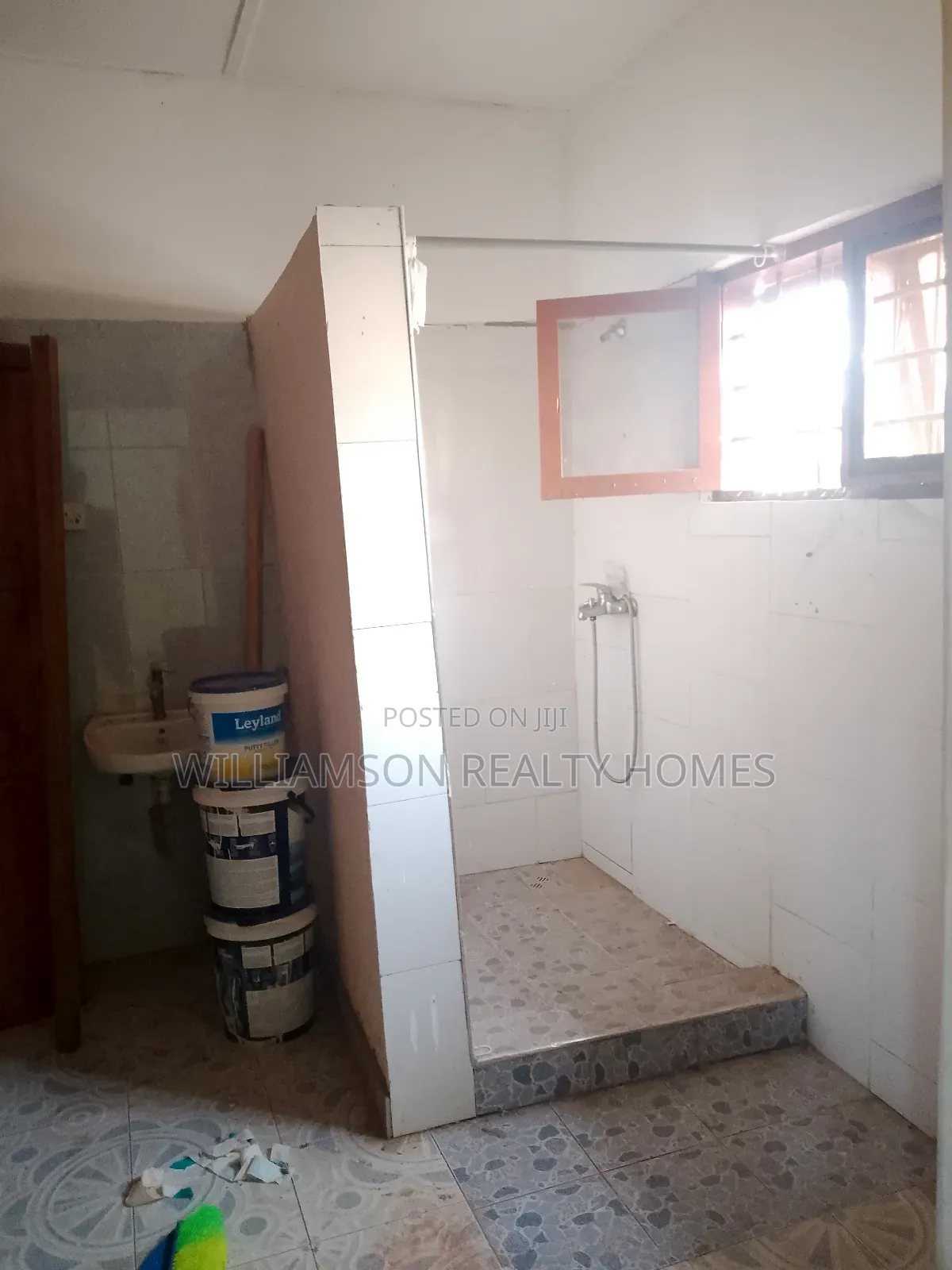 4bdrm House in Community 18 Area, Spintex for rent