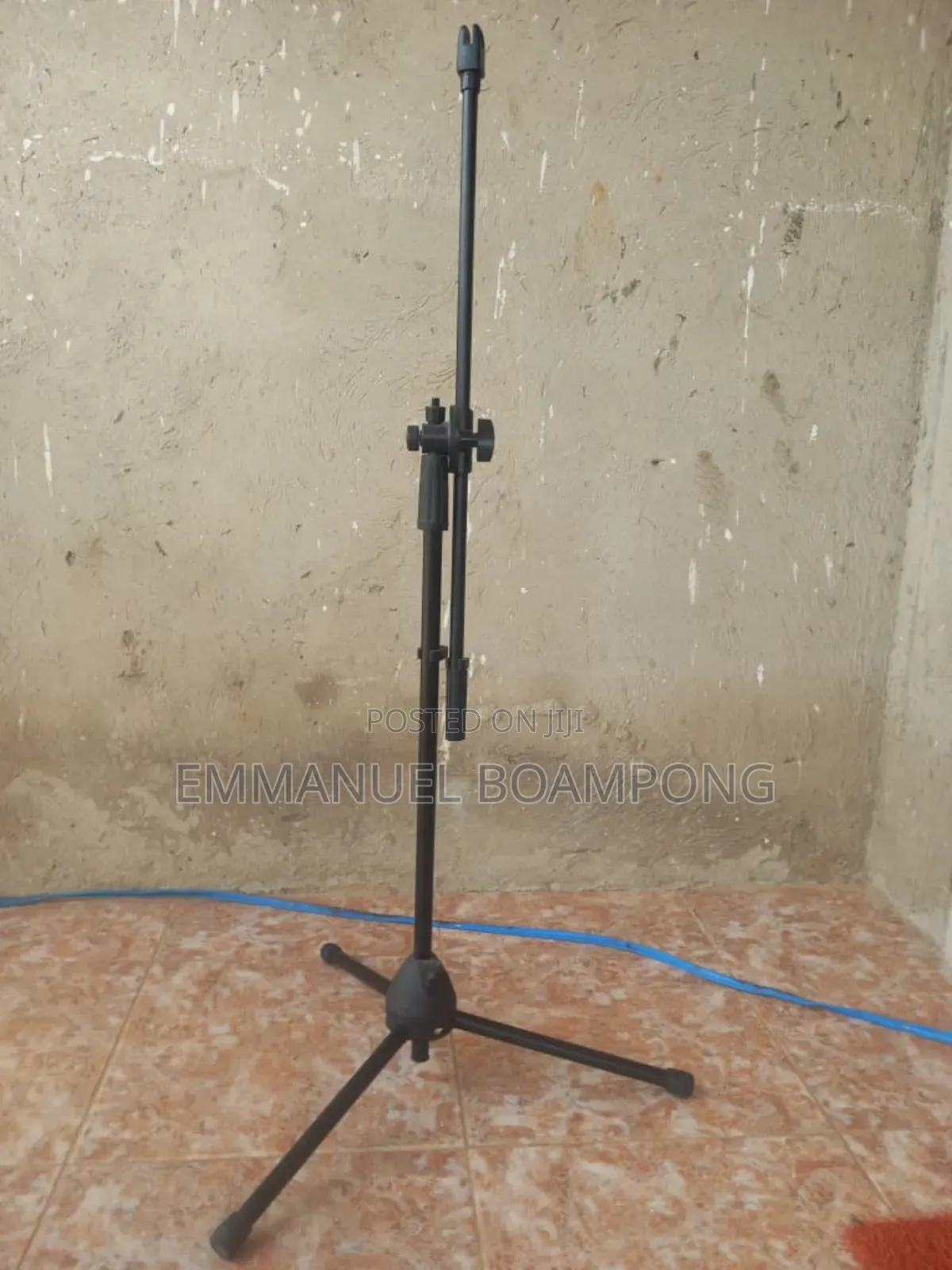 Adjustable Microphone Stand