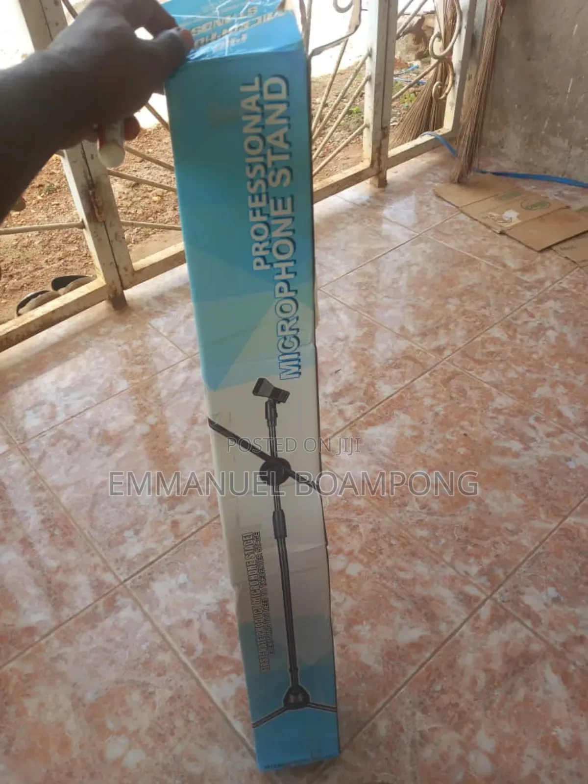Adjustable Microphone Stand