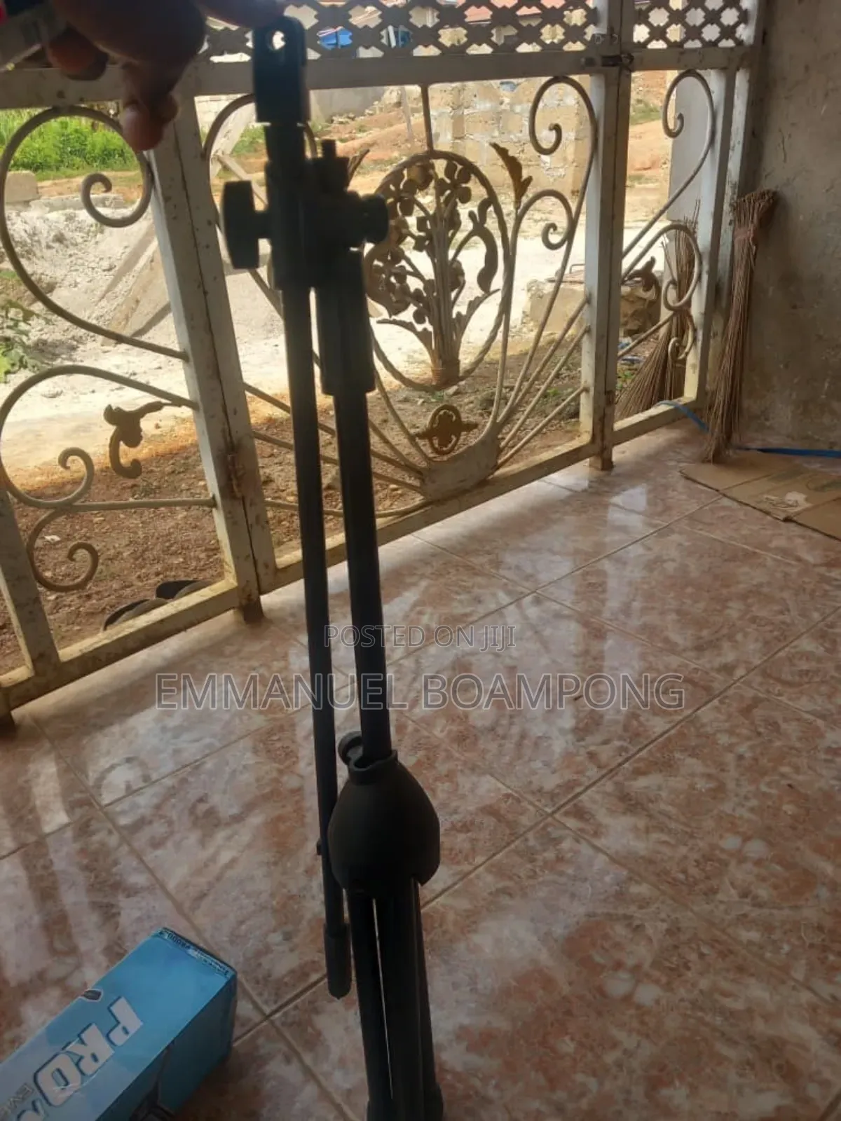 Adjustable Microphone Stand