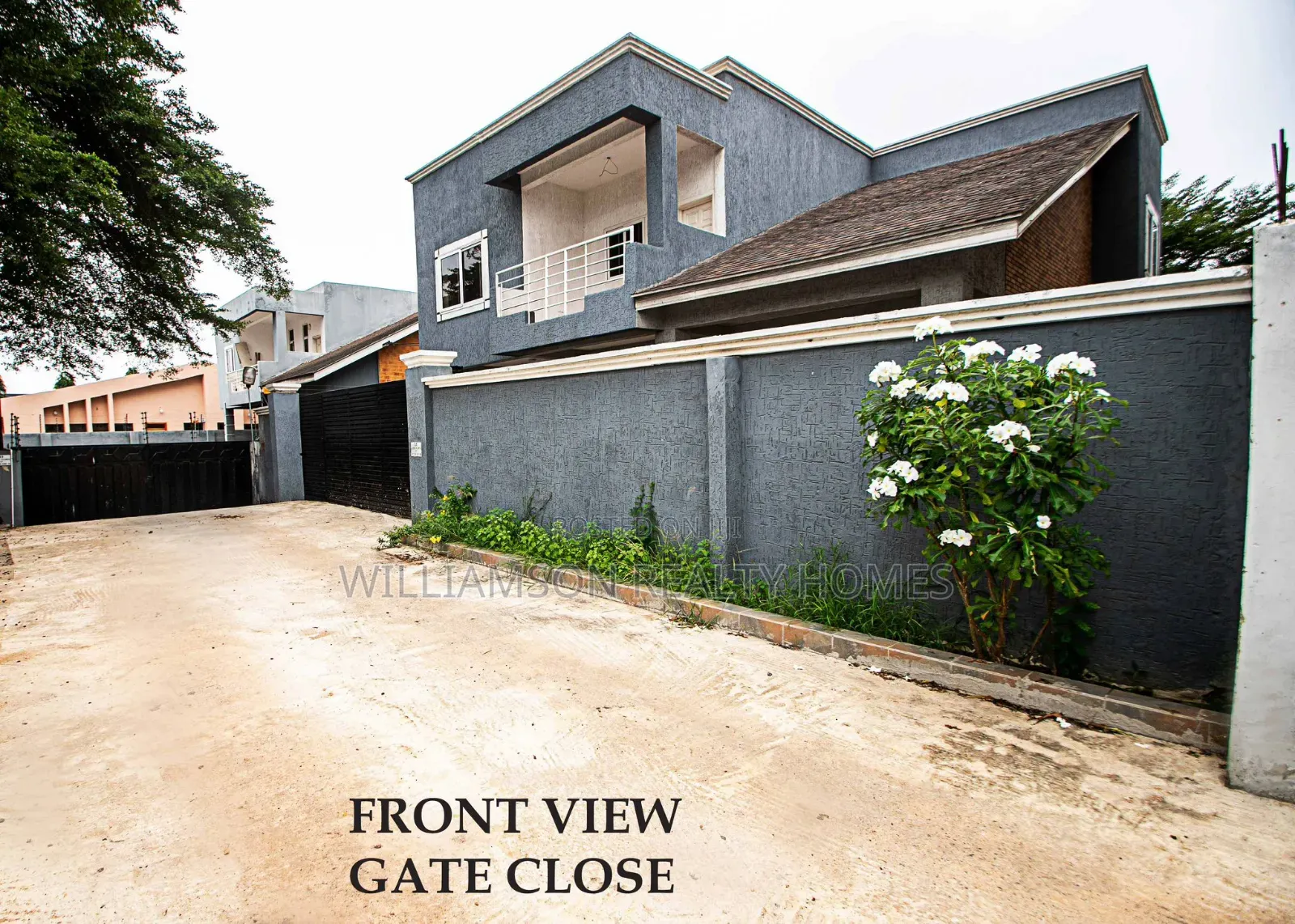 4bdrm House in Hfc Estate Area, Spintex for sale