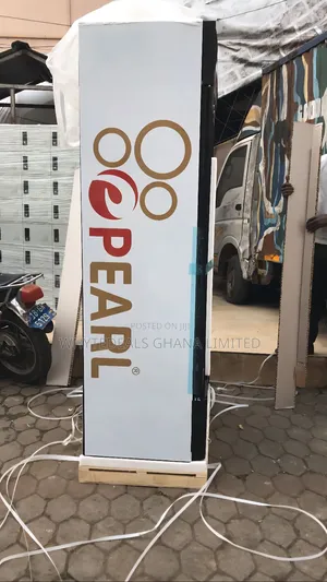 Pearl Display Fridge| Beverage Cooler| 610ltrs| Bar| Pub| Café|Pvc-74