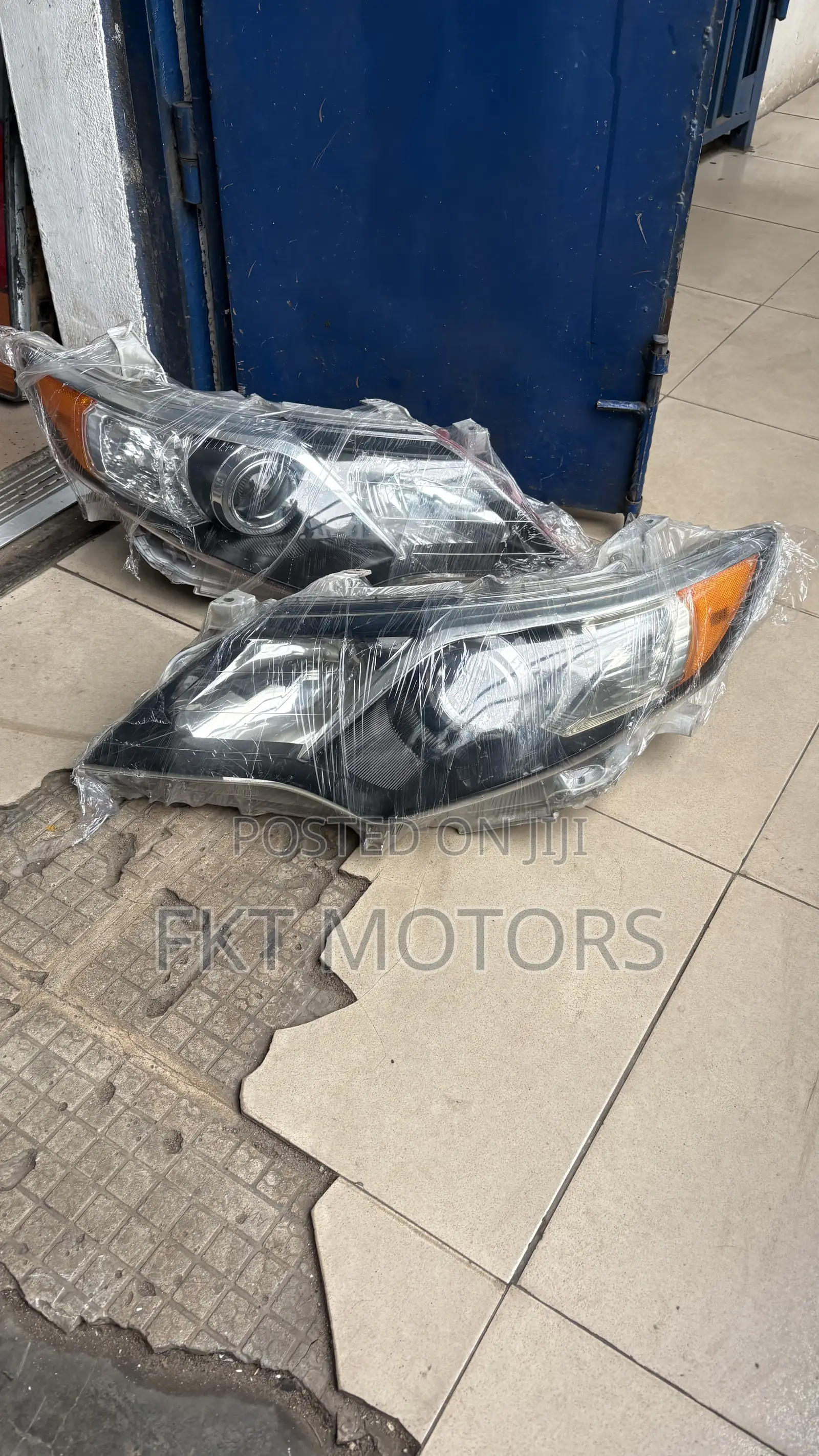 Toyota Camry Spider Headlights 2010,2011,2012,2013,2014,2015