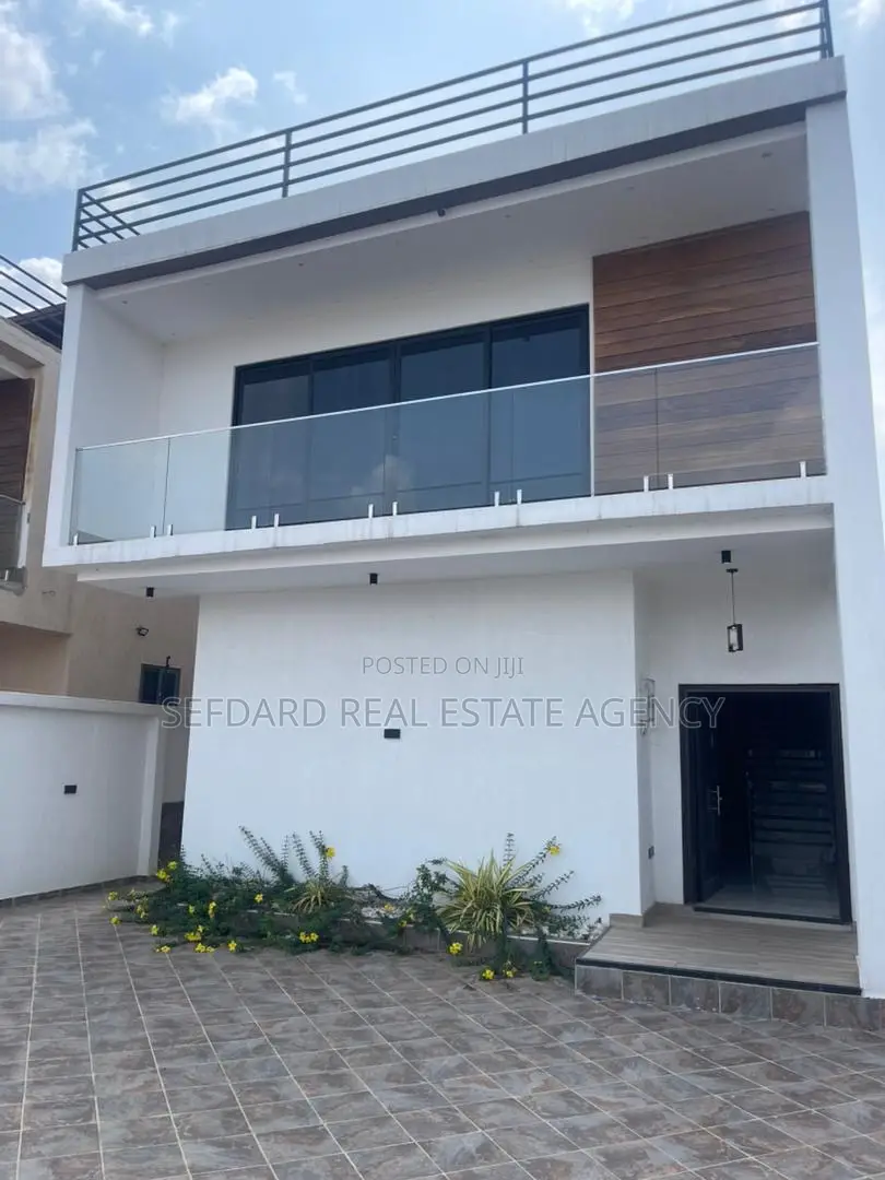 3bdrm House in Haatso for sale