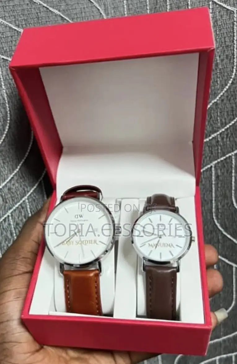 Customized Watch and Bracelet Set for Unisex