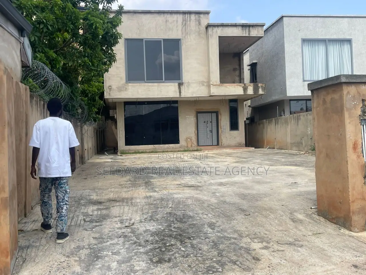3bdrm House in West Legon for sale