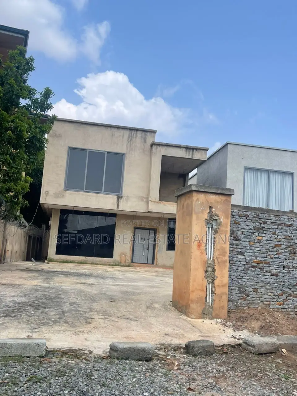 3bdrm House in West Legon for sale