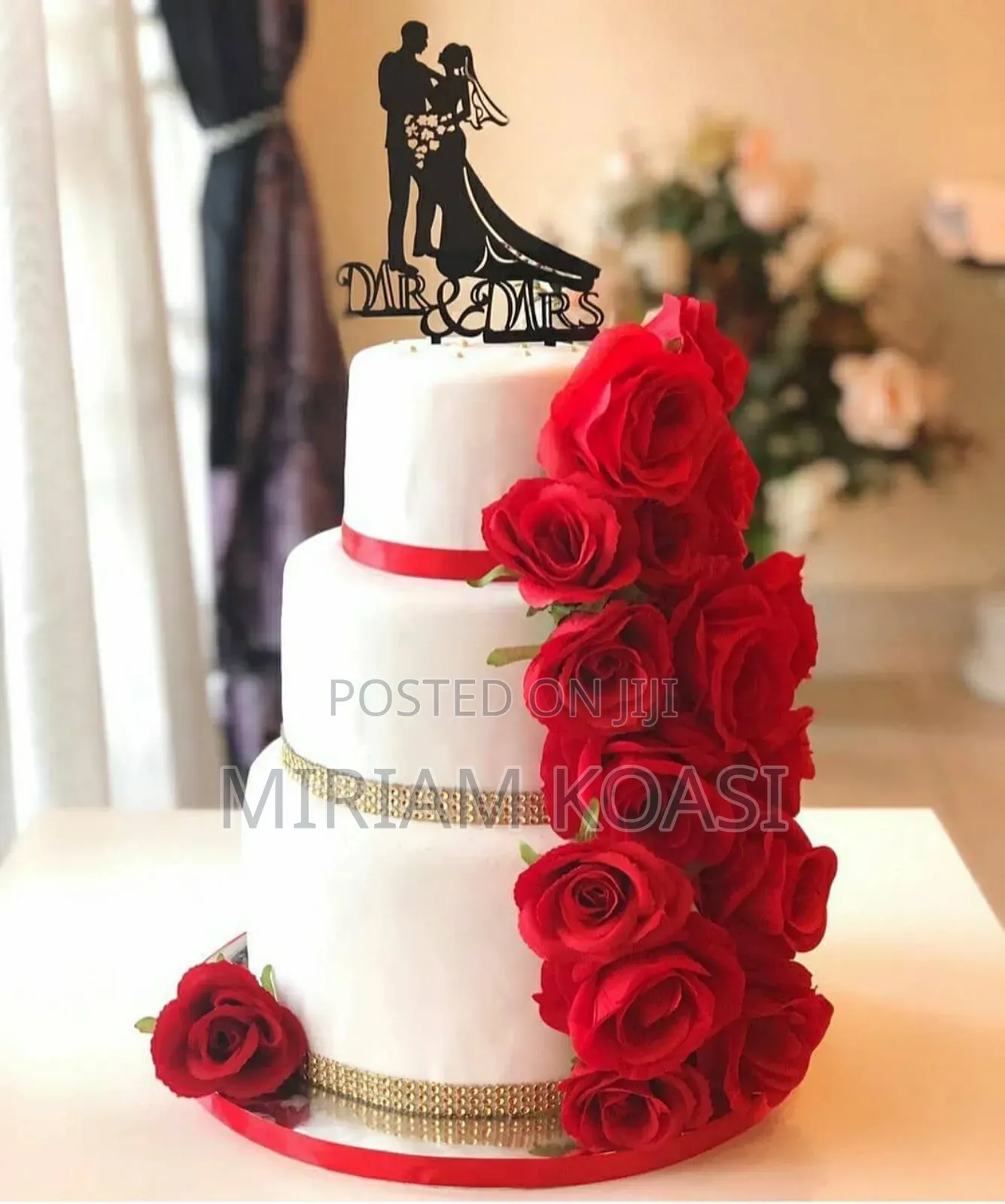 Exclusive 3 Tiers Wedding Cake