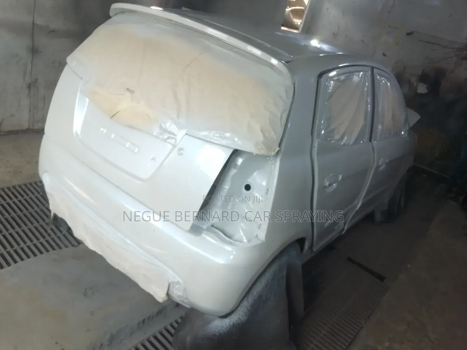Mr. Bernard Oven Car Spraying With Original Paint Sikkens