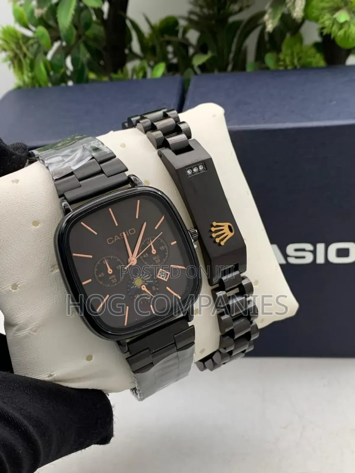Casio Analogue Watch With Bracelet