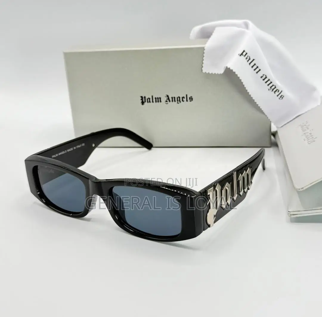 Palm Angels Canby Sunglasses In Black Acetate With Dark Grey Lenses.