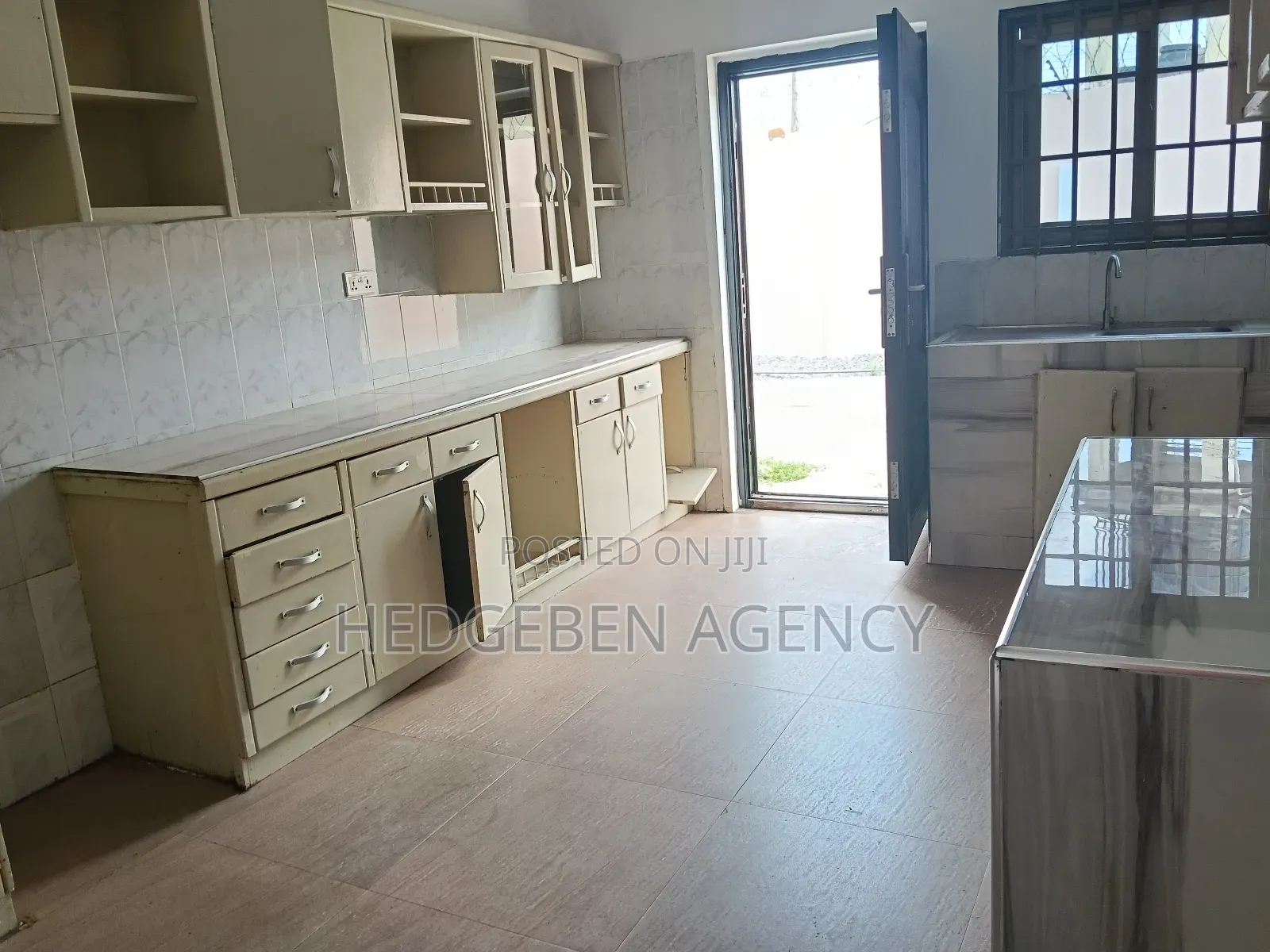 2bdrm House in Oyarifa for rent