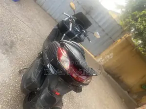 Yamaha Majesty 2022 Black