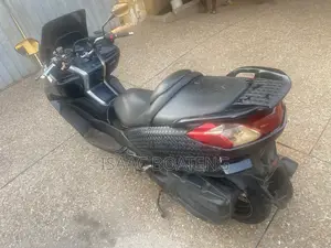 Yamaha Majesty 2022 Black