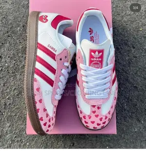 Unisex Adidas Sneakers