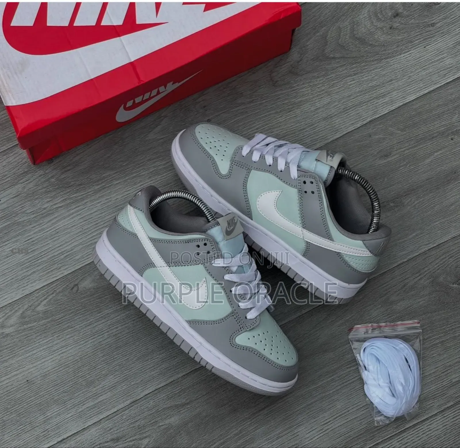 Nike Dunk Low Sneakers