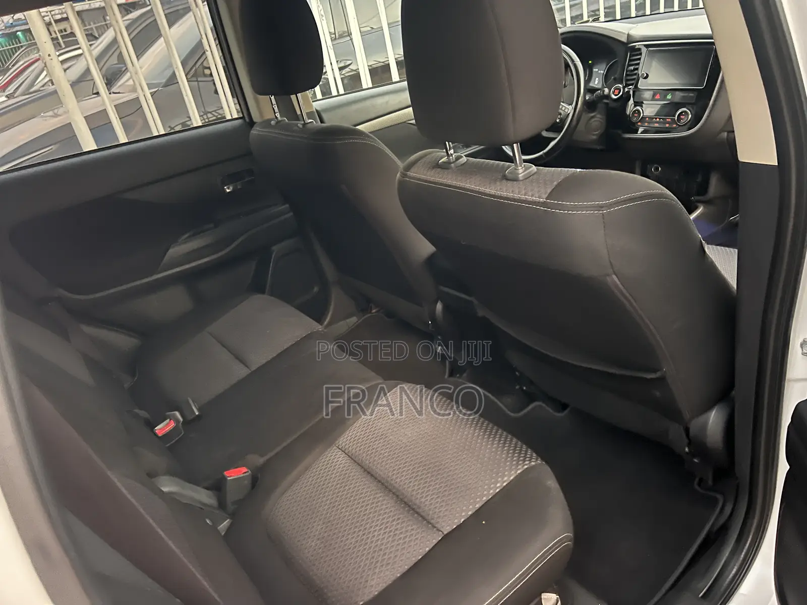 Mitsubishi Outlander SE FWD 2018 White