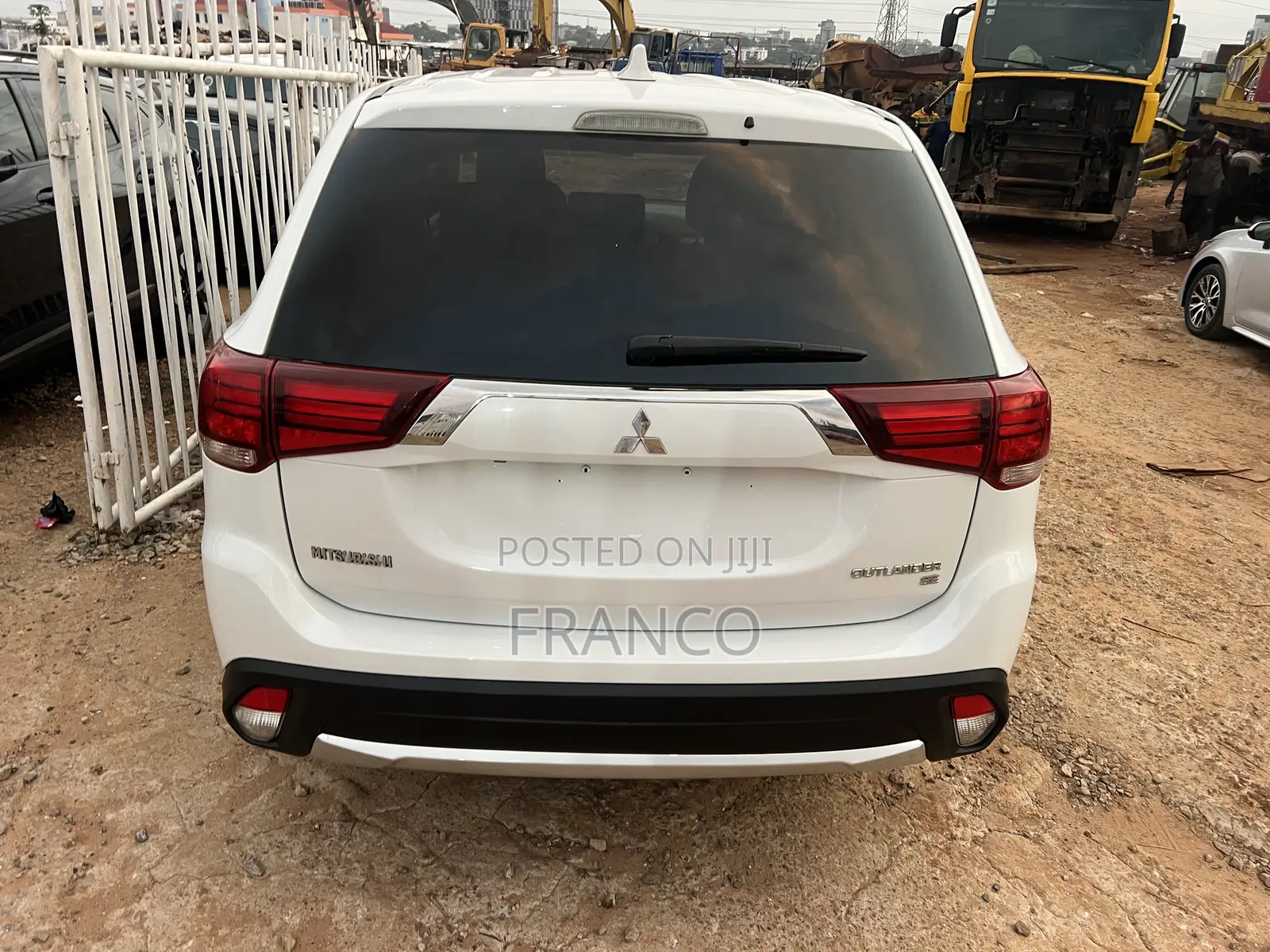 Mitsubishi Outlander SE FWD 2018 White