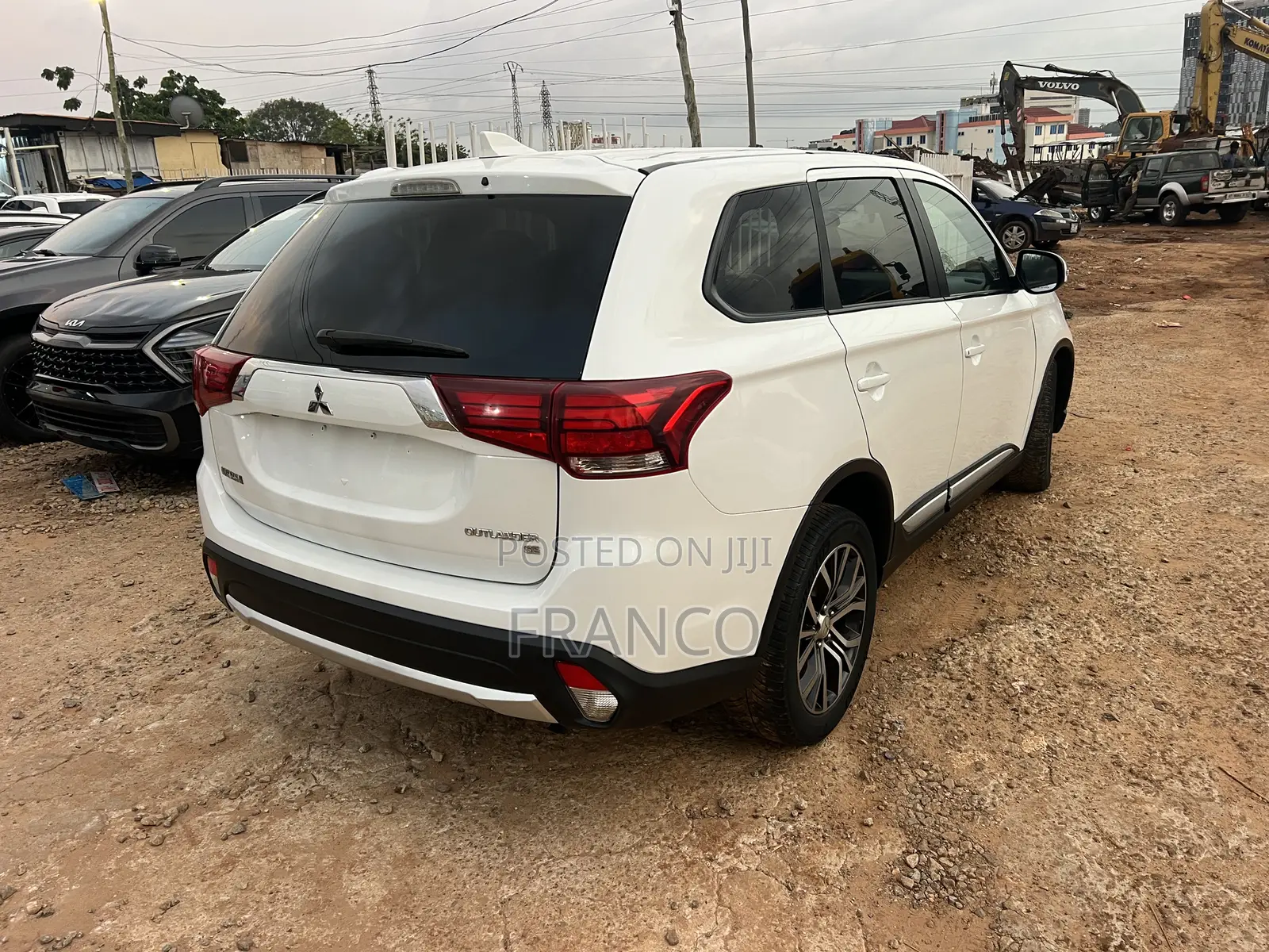 Mitsubishi Outlander SE FWD 2018 White
