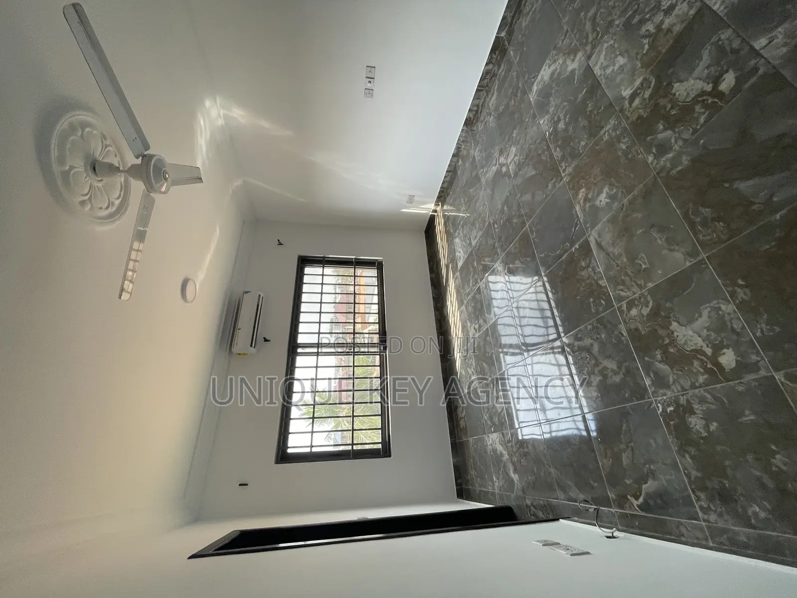 1bdrm Apartment in Unique Key Agency, Airport Residential Area for rent