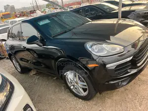 Porsche Cayenne Platinum Edition AWD 2018 Black