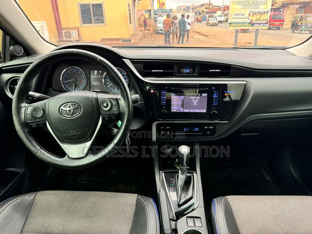 Toyota Corolla SE (1.8L 4cyl 6M) 2019 Black