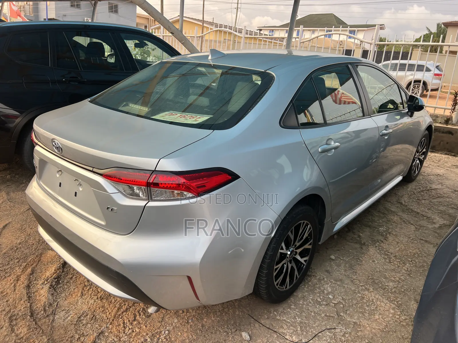 Toyota Corolla LE 2021 Silver