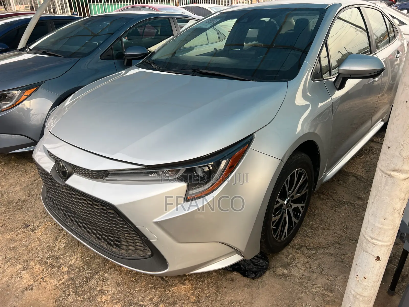 Toyota Corolla LE 2021 Silver