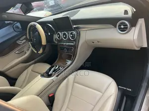 Mercedes-Benz C300 Luxury 4matic Sedan AWD (2.0L 4cyl 7A) 2017 Brown