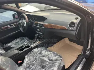 Mercedes-Benz C250 2014 Black