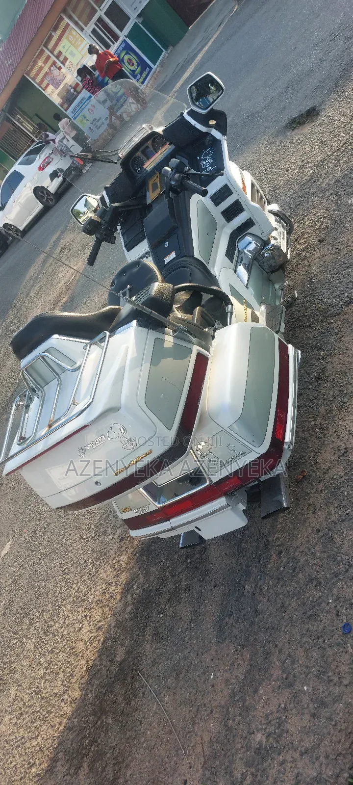Honda Gold Wing 2010 White