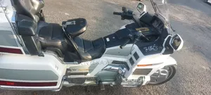 Honda Gold Wing 2010 White