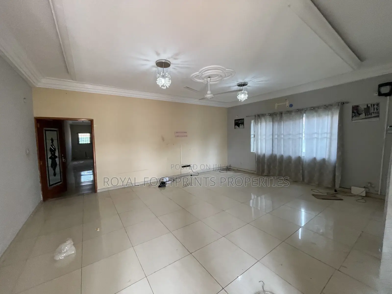 3bdrm House in Luxelooks Properties, Oyarifa for rent