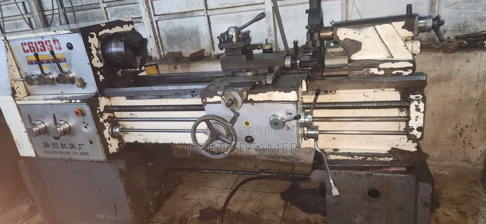 Industrial Lathe Machine