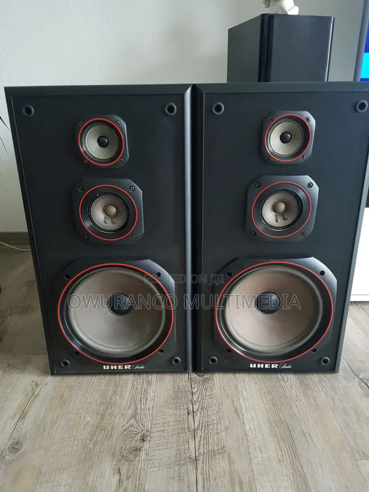 Uher Studio 3-Way Pair Speaker
