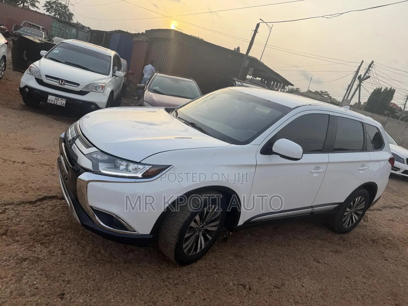 Mitsubishi Outlander 2018 White
