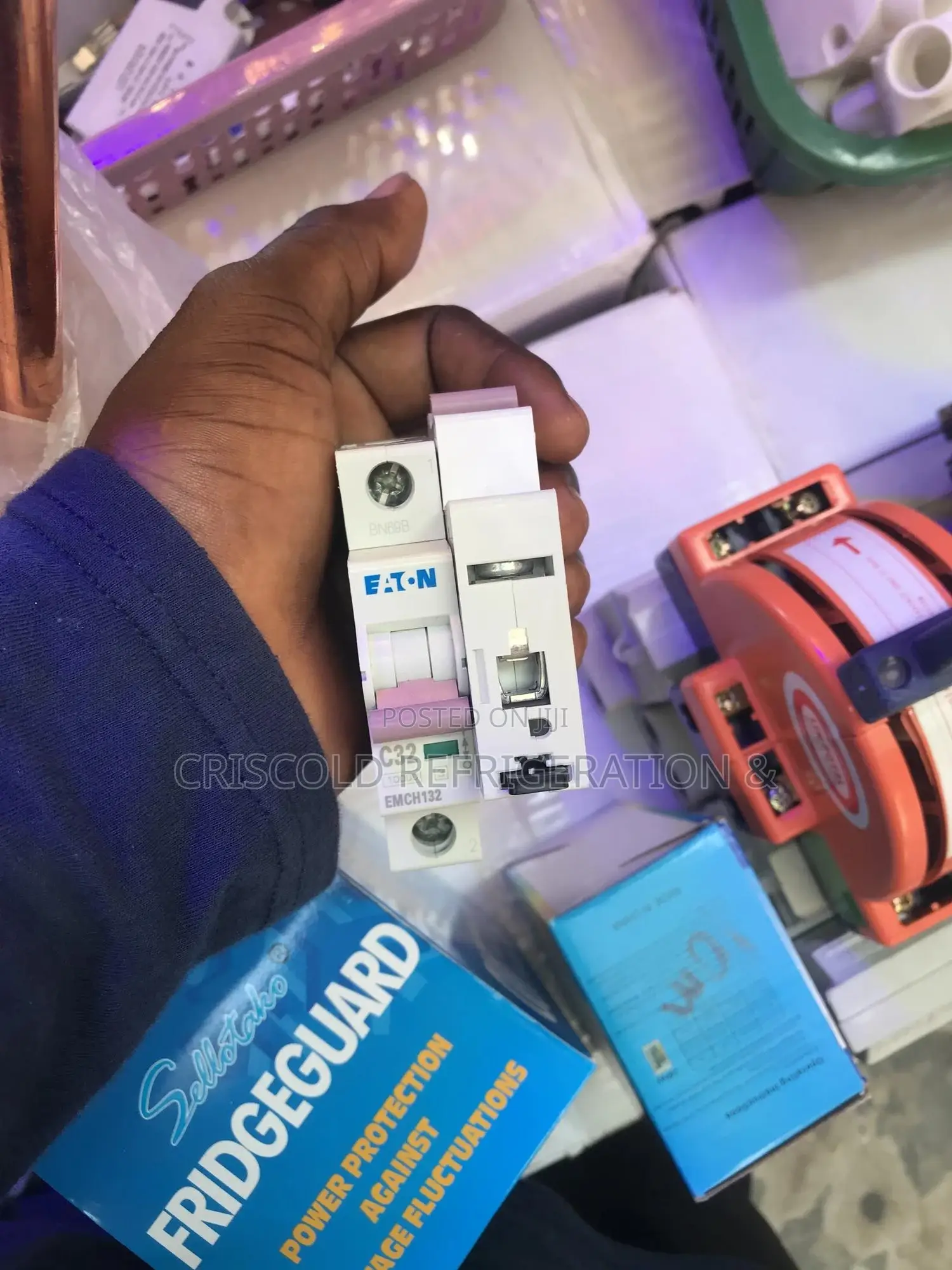 Single Pole Mem Shield or Eaton Breakers