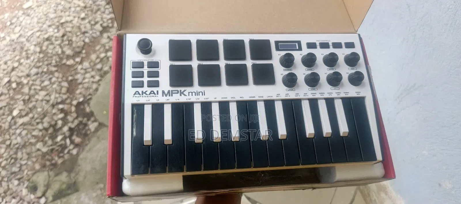 Akai MPK Midi Keyboard