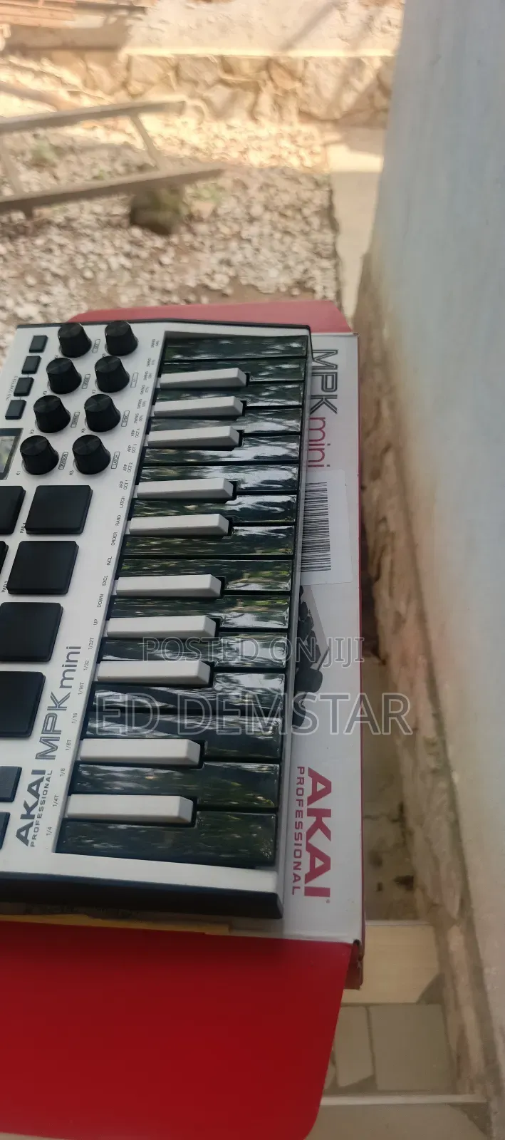 Akai MPK Midi Keyboard